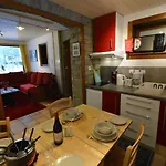 Champraz - Free Parking Chalet